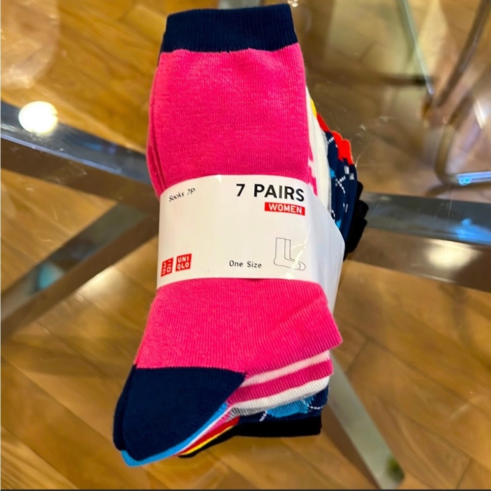 NEW Uniqlo 12 pair of Socks